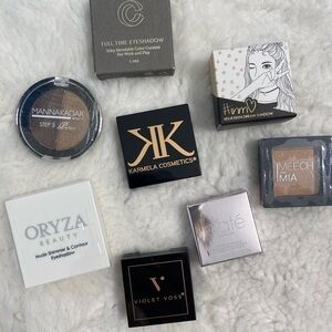 8 Piece Eyeshadow Bundle